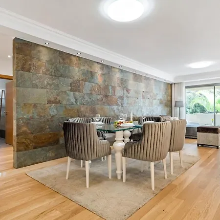 White House Premium Apartment