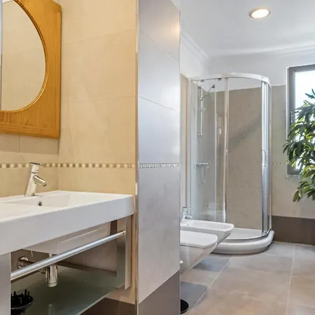 Apartment White House Premium